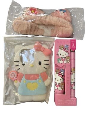 BUNDLE OF Hello Kitty "Blooming Cute
Lover" set , Kitty Kawaii Case & Headband